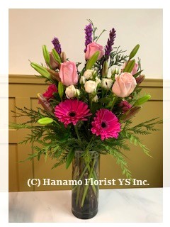 VASE006 Designer's Seasonal Flowers One-sided in Tall Vase M