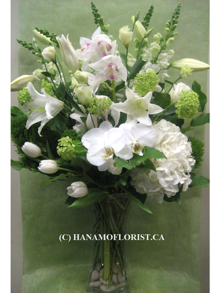 VASE272 Mixed Seasonal Vase Arrangement in Mostly White L - Click Image to Close