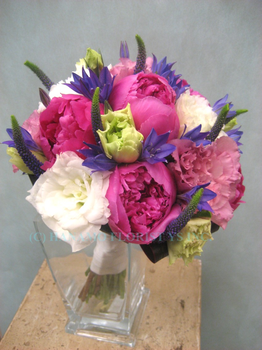 WEDB001A Peony, Lisianthus, Veronica & Brodiaea