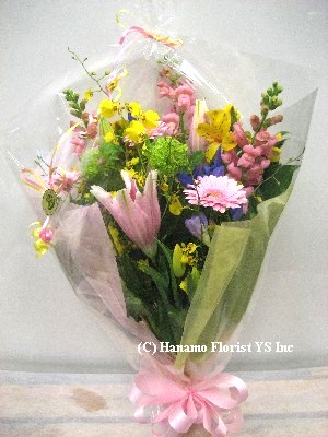 HAND004 Seasonal Hand Tied Bouquet Hanamo's Choice
