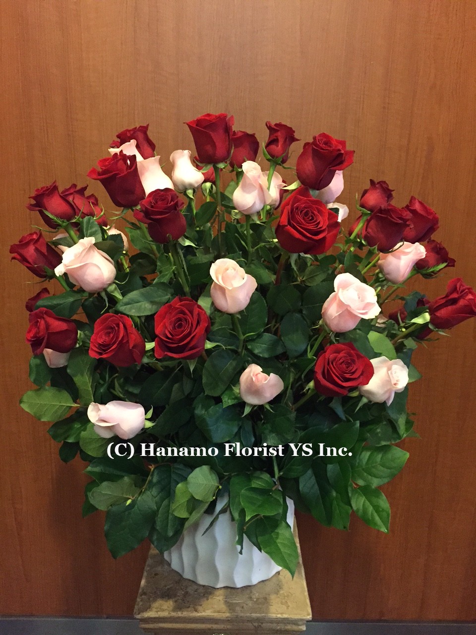 VALE444 5 doz Long Stem Premium Ecuadorian Roses