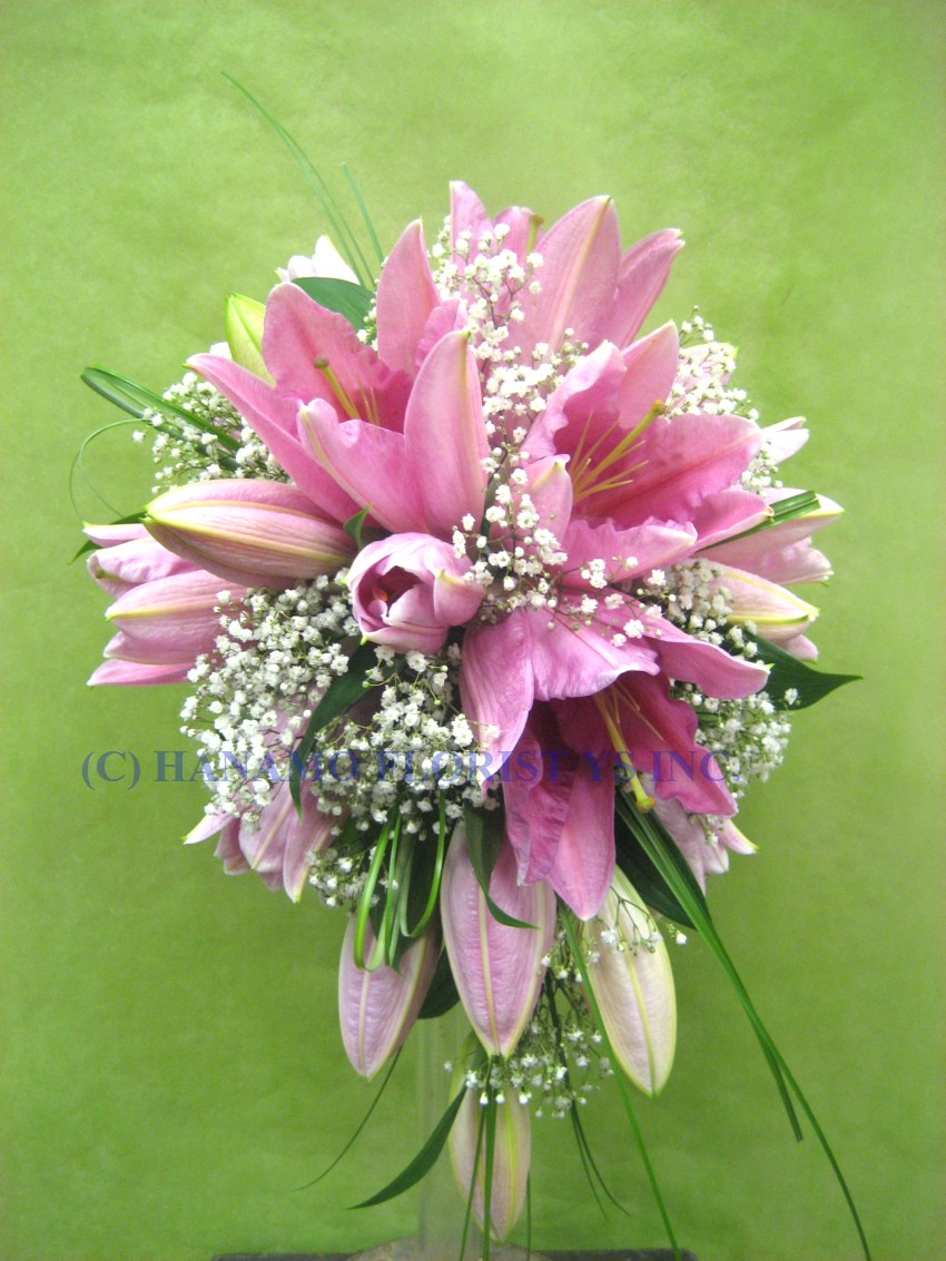 WEDB076 Pink Lily Classic Semi Cascading BQ