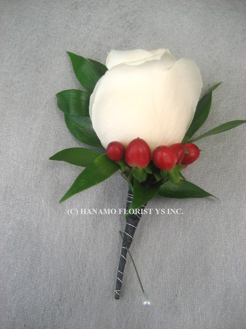 BT7092 Champagne White Rose Boutonniere