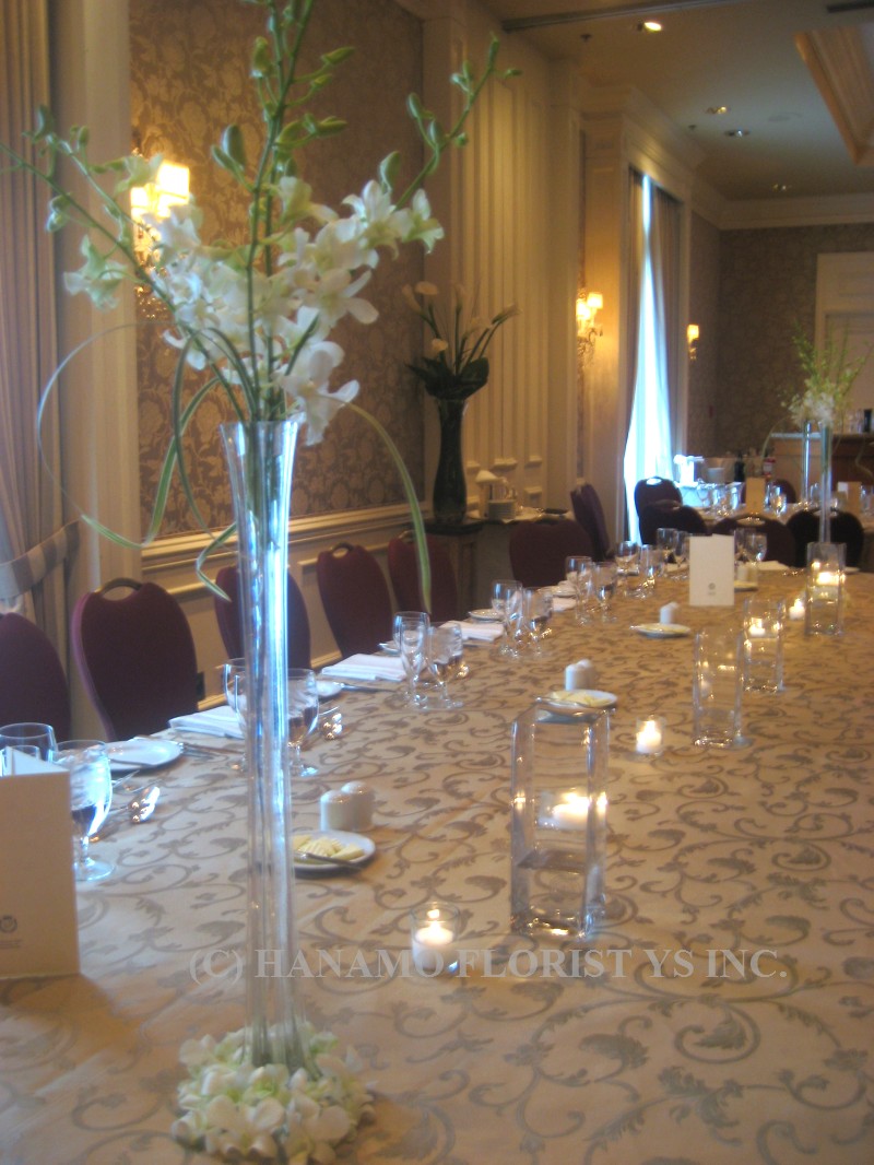WEDP008 Table Centres White Dendrobium Orchids