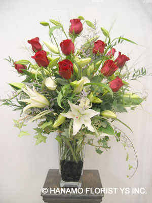 ANNI004 1 doz Premium Red Roses and White Liles